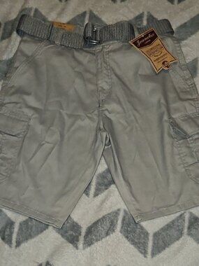 Jeanetix Men's Gray 8 Pocket Cargo Crisp Casual Shorts Knitted Belt Size 28